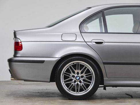 Used 2003 BMW M5 image 25