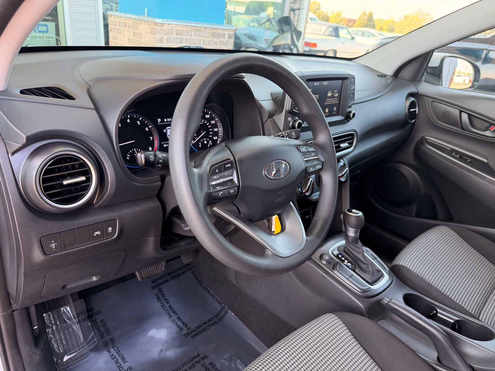 Used 2019 Hyundai Kona SE FWD image 15