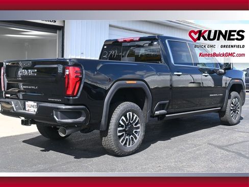 New 2026 GMC Sierra 3500 Denali Ultimate AWD/4WD image 6