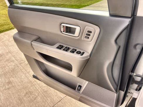 Used 2012 Honda Pilot Touring image 30