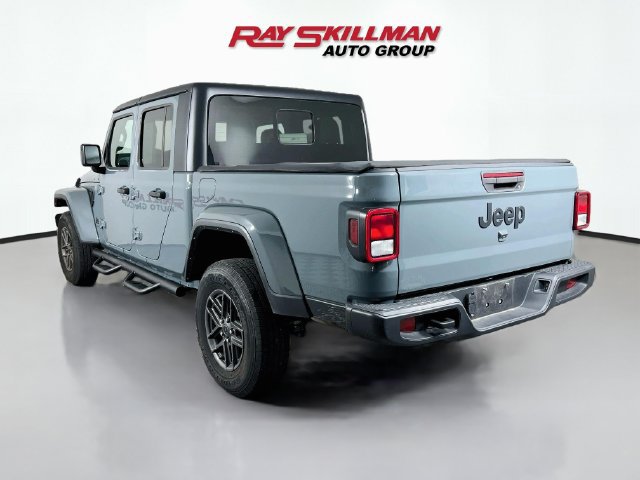 Used 2024 Jeep Gladiator Sport AWD/4WD image 5