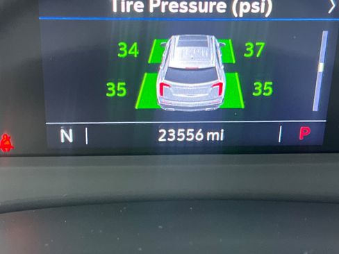 Certified 2025 Cadillac XT6 Premium Luxury image 40