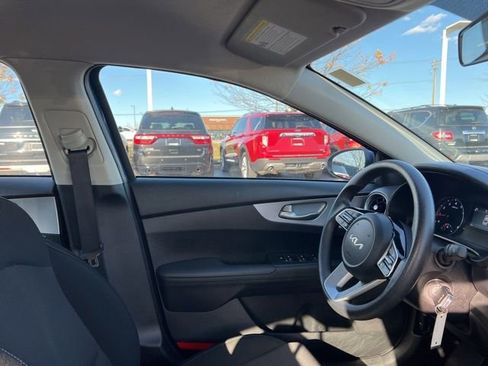 Certified 2024 Kia Forte LXS image 31