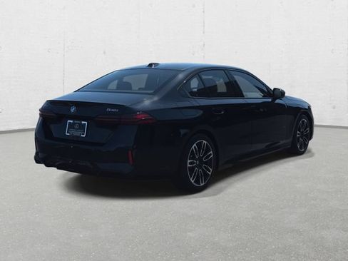 Used 2024 BMW 540i xDrive w/ Executive Package AWD/4WD image 5
