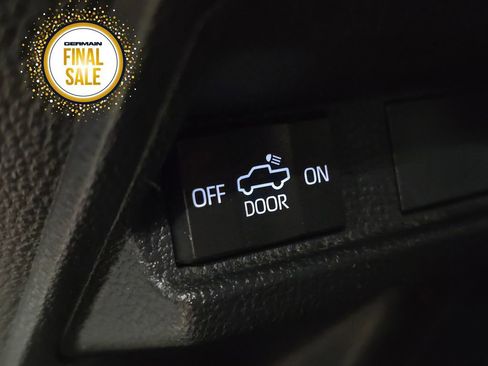 Used 2024 Toyota Tacoma SR image 28