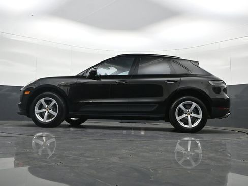 Used 2019 Porsche Macan AWD/4WD image 34