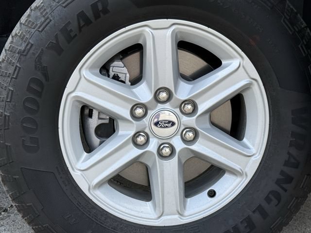 Used 2025 Ford F150 Lariat AWD/4WD image 8