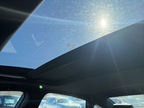 Used 2018 Honda Accord Sport image 18