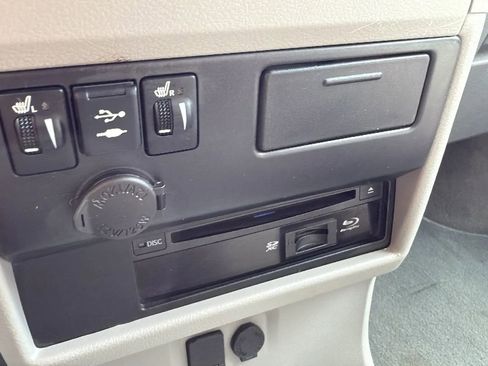 Used 2019 Toyota Sienna XLE image 39