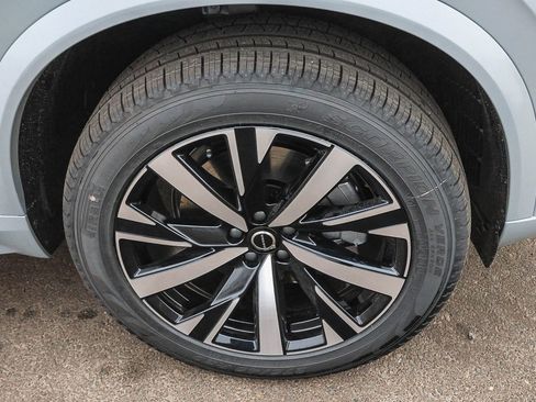 New 2026 Volvo XC90 B5 Core image 14
