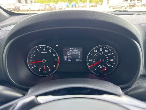 Used 2020 Kia Sportage S image 29