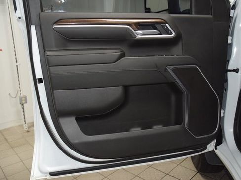 Used 2025 Chevrolet Silverado 3500 LT w/ All Star Edition image 43