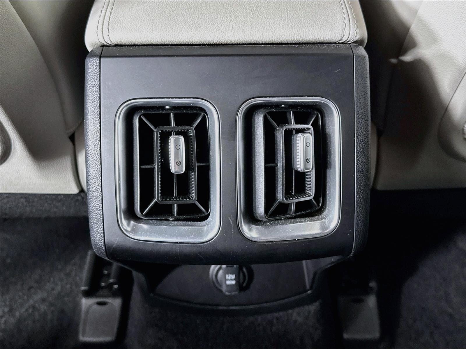 Used 2025 Kia Sorento EX FWD image 26