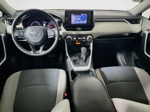 Used 2019 Toyota RAV4 XLE FWD image 29