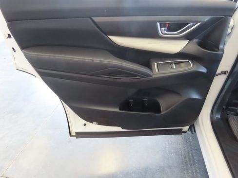 Used 2022 Subaru Ascent Limited AWD/4WD image 23