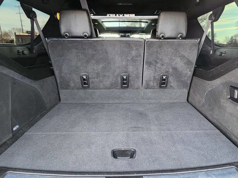 Used 2023 Cadillac Escalade ESV Premium Luxury image 55