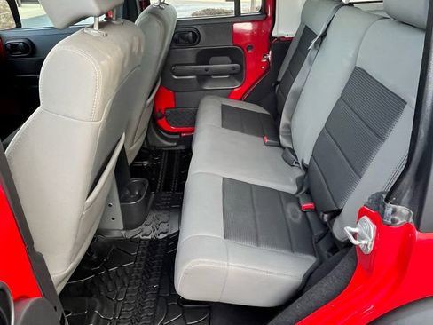 Used 2010 Jeep Wrangler Unlimited Sport w/ PWR Convenience Group image 14