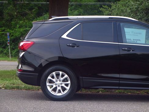 Used 2018 Chevrolet Equinox LT w/ Sun & Infotainment Package AWD/4WD image 25