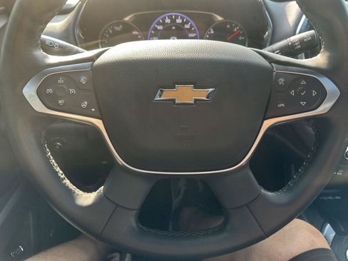 Used 2023 Chevrolet Traverse High Country FWD image 65