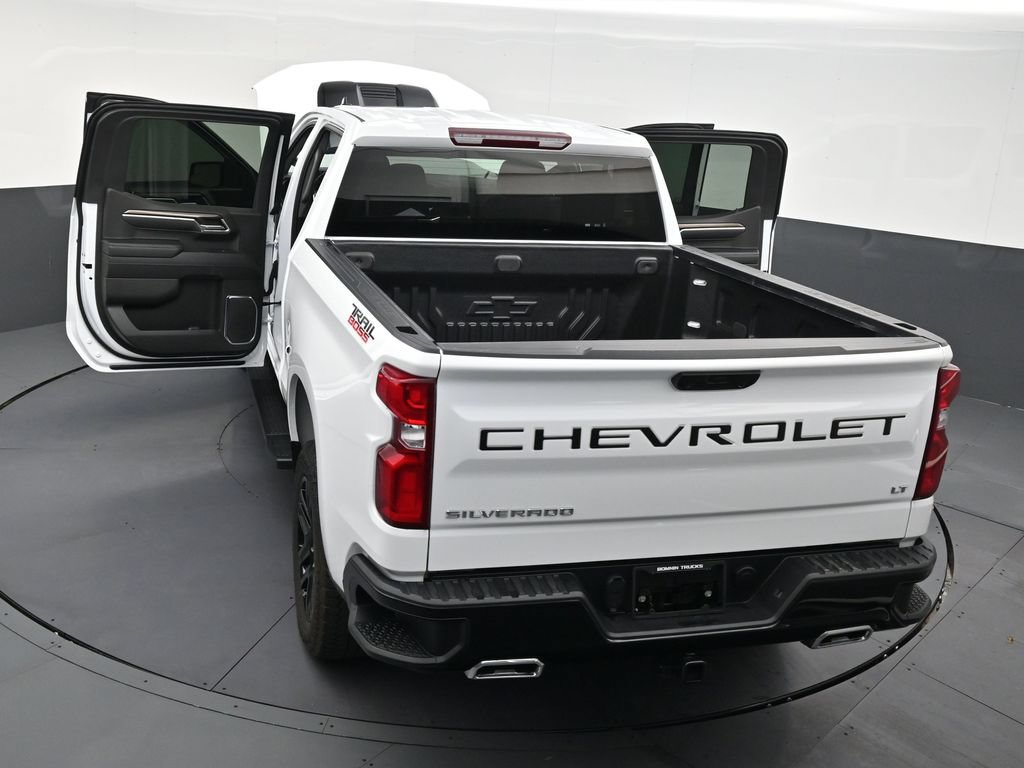 Used 2025 Chevrolet Silverado 1500 LT Trail Boss w/ LT Trail Boss Premium Package AWD/4WD image 29