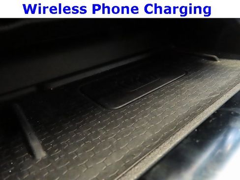 Used 2024 Jaguar F-PACE R-Dynamic S image 28