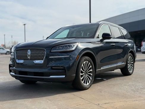 Used 2022 Lincoln Aviator Reserve w/ Equipment Group 201A image 4