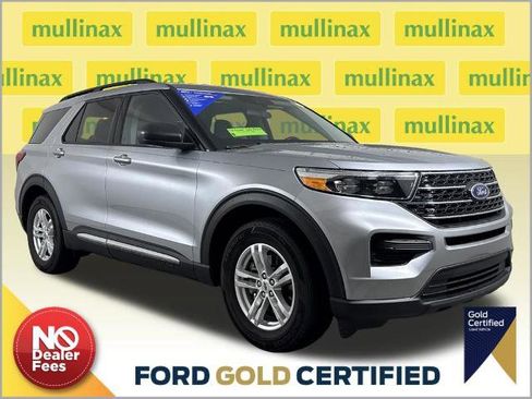 Certified 2023 Ford Explorer XLT image 1