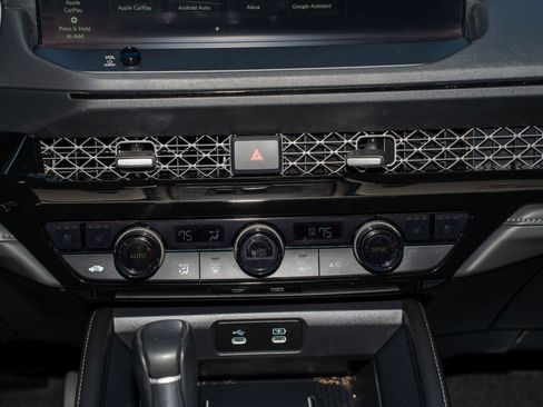 Certified 2025 Honda Accord Touring image 25