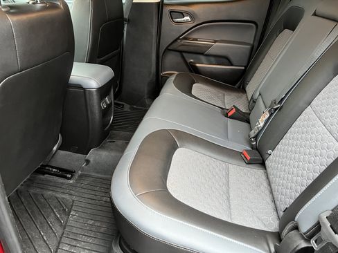 Used 2019 Chevrolet Colorado Z71 image 16