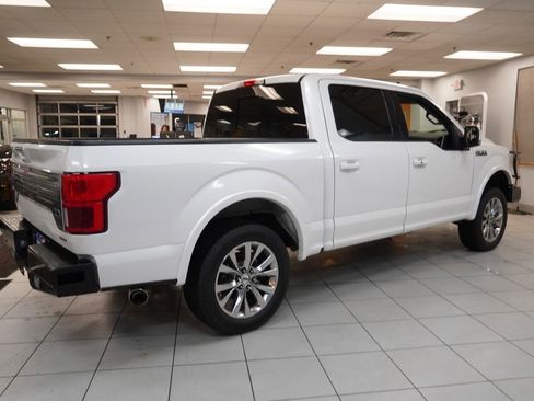 Used 2019 Ford F150 Lariat w/ Trailer Tow Package image 10