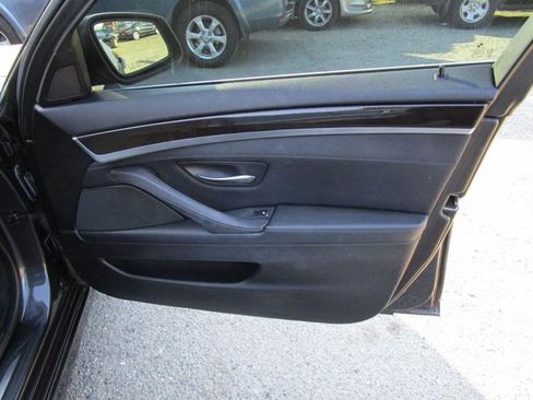 Used 2011 BMW 528i Sedan image 30