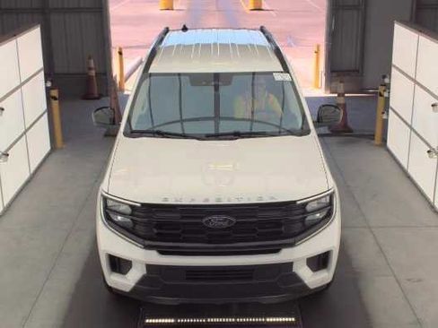 Used 2025 Ford Expedition Active RWD image 2