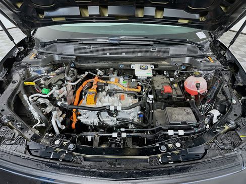 Used 2025 Chevrolet Equinox EV LT image 33