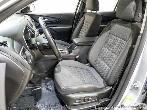 Used 2022 Chevrolet Equinox LT FWD image 10