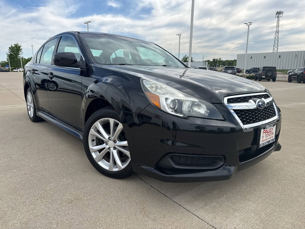 Used 2013 Subaru Legacy 2.5i Premium w/ All-Weather Pkg AWD/4WD image 2
