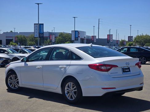 Used 2017 Hyundai Sonata SE FWD image 5