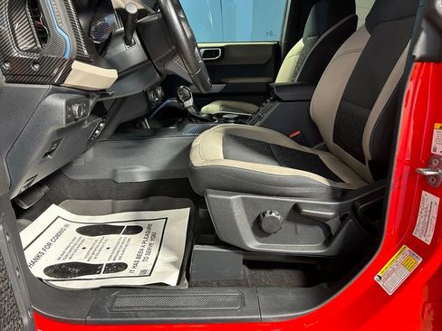 Used 2022 Ford Bronco Wildtrak AWD/4WD image 13