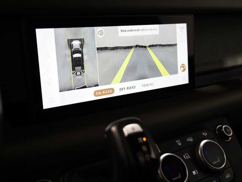 Used 2020 Land Rover Defender 110 SE image 32