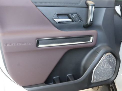 New 2026 GMC Hummer EV SUV AWD/4WD image 12