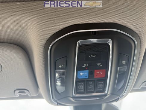 Used 2023 Jeep Wagoneer L Series III w/ Premium Group I image 20