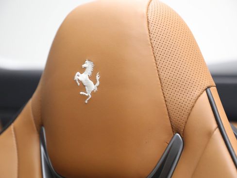 Certified 2023 Ferrari Portofino M RWD image 25
