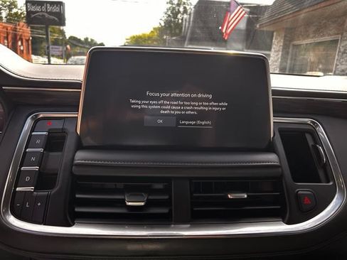 Used 2022 Chevrolet Tahoe Z71 AWD/4WD image 24