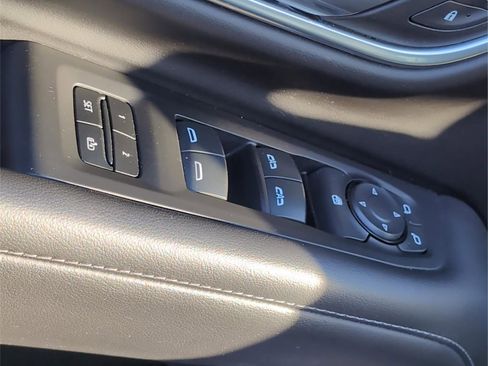 Used 2023 Chevrolet Tahoe LT image 12