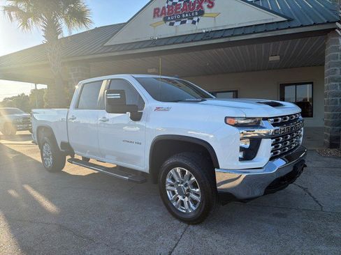 Used 2021 Chevrolet Silverado 2500 LT w/ Z71 Off-Road Package image 2