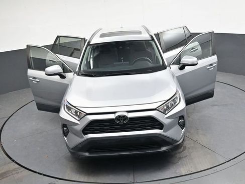 Used 2019 Toyota RAV4 XLE image 35