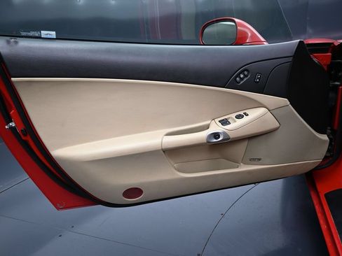 Used 2006 Chevrolet Corvette Convertible RWD image 10