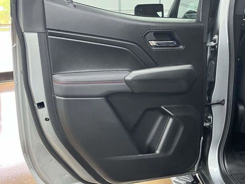 Used 2025 Chevrolet Colorado Z71 AWD/4WD image 20