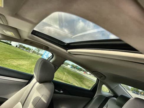 Used 2016 Honda Civic EX-T image 32