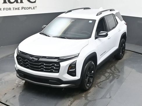 New 2026 Chevrolet Equinox LT w/ Convenience Package II AWD/4WD image 23