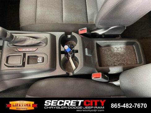 Used 2023 Chevrolet Colorado W/T w/ WT Convenience Package II RWD image 23